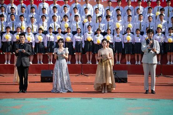 声动校园！山东师大附中“五月的鲜花”合唱比赛超燃开唱！
