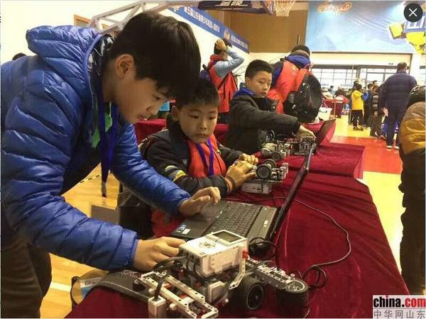 第五届山东省青少年机器人嘉年华活动在济南举行