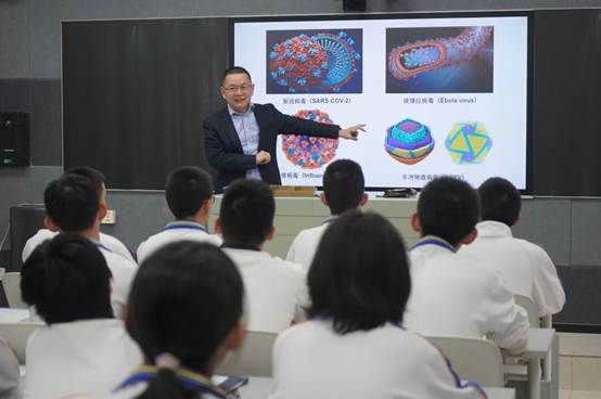 健康校园 “加料”！南农大教授为附中学子科普病毒与健康防护